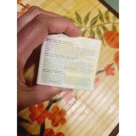 New Clinique Blended Face Powder TRANSPARENCY 5 (D) w/ Brush Loose Powder in box - Picture 3 of 8